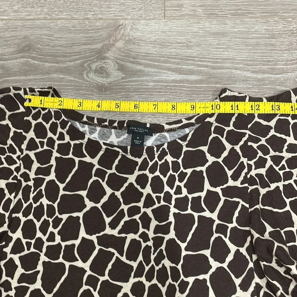 NWT Ann Taylor Factory Giraffe Animal Print Ruffled Cap Sleeve Peplum Top M - Picture 11 of 14